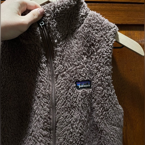 Patagonia shearling vest in taupe/lavender - Picture 4 of 4